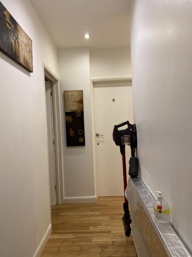 Art Double Bed Room Edgware Екстериор снимка